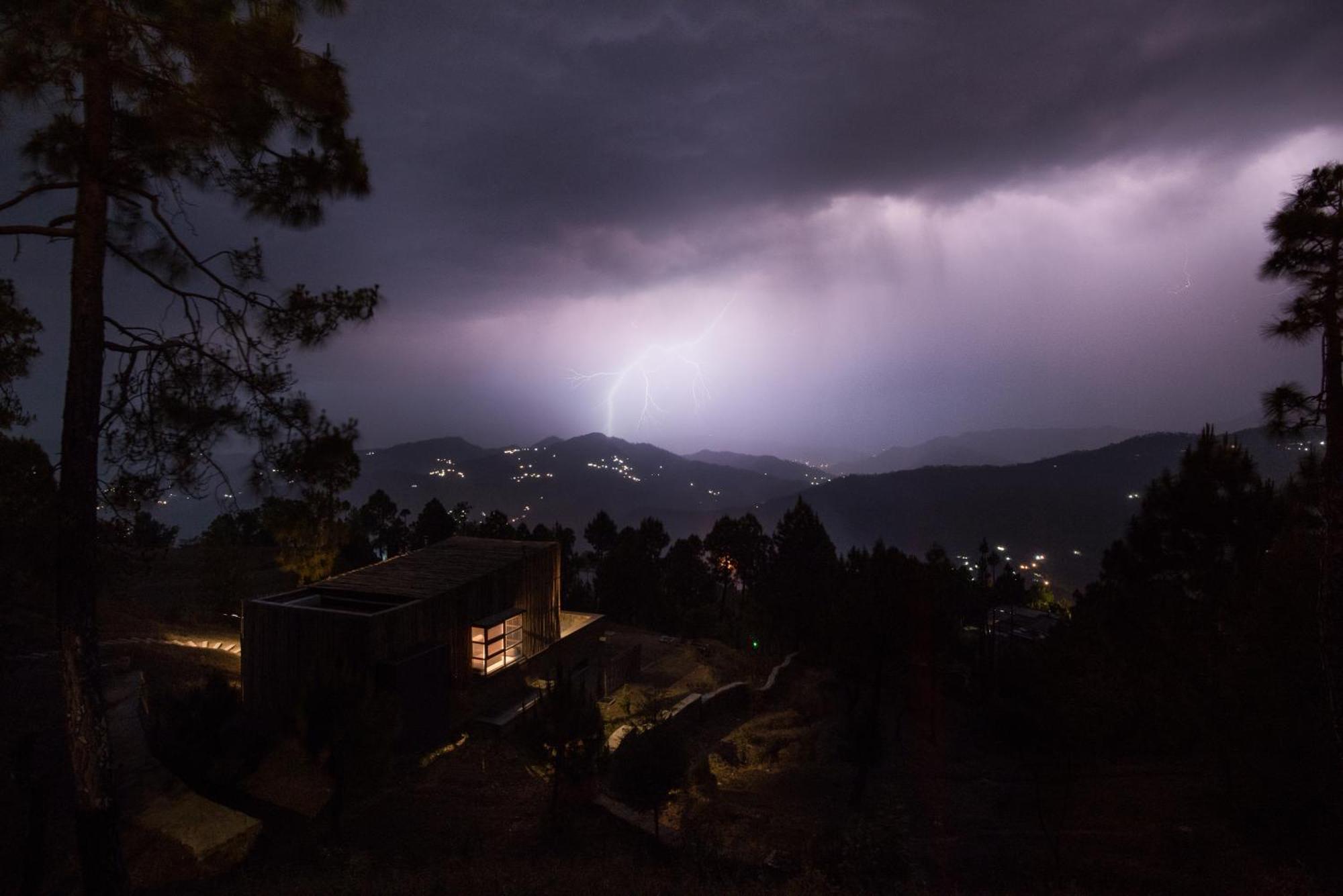 The Kumaon Hotel Binszar Kültér fotó