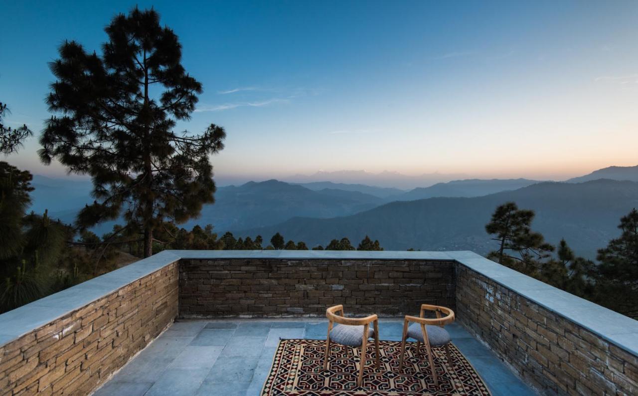 The Kumaon Hotel Binszar Kültér fotó